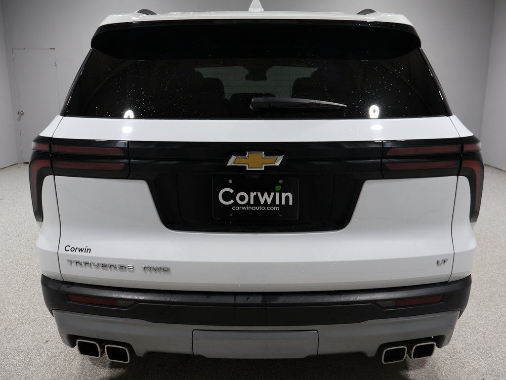 used 2024 Chevrolet Traverse car, priced at $38,500
