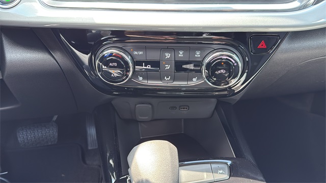 new 2025 Chevrolet Trax car, priced at $25,485