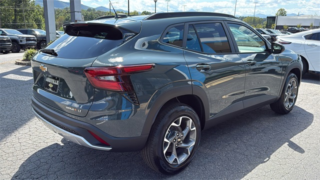 new 2025 Chevrolet Trax car, priced at $25,485