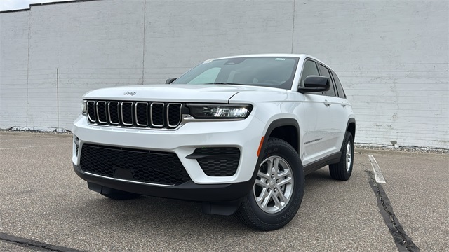 new 2025 Jeep Grand Cherokee car, priced at $41,648