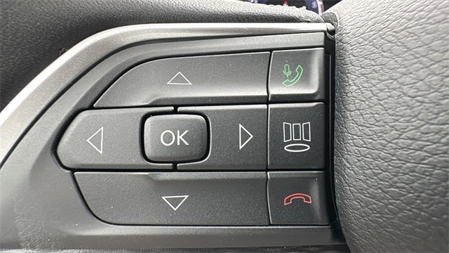 new 2025 Jeep Grand Cherokee car, priced at $41,648