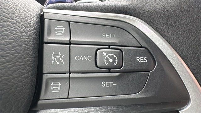 new 2025 Jeep Grand Cherokee car, priced at $41,648
