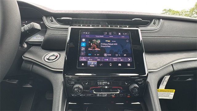 new 2025 Jeep Grand Cherokee car, priced at $41,648