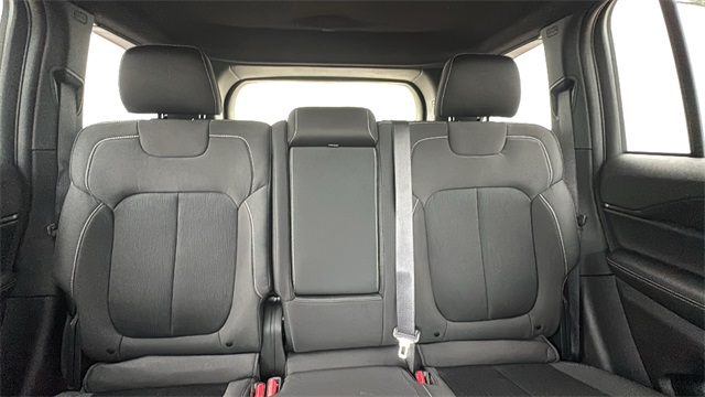 new 2025 Jeep Grand Cherokee car, priced at $41,648