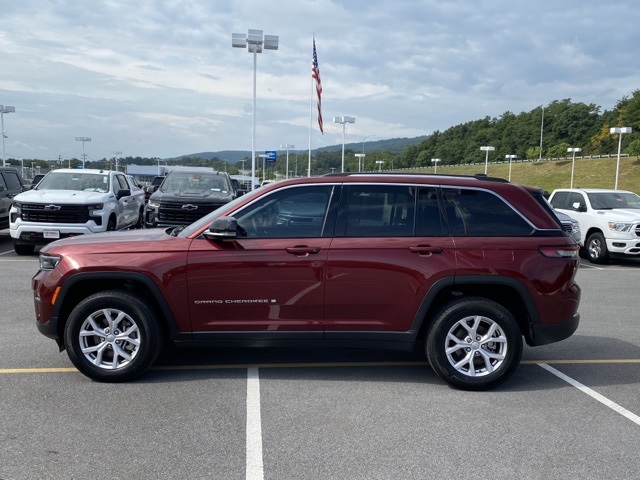 used 2022 Jeep Grand Cherokee car, priced at $29,878