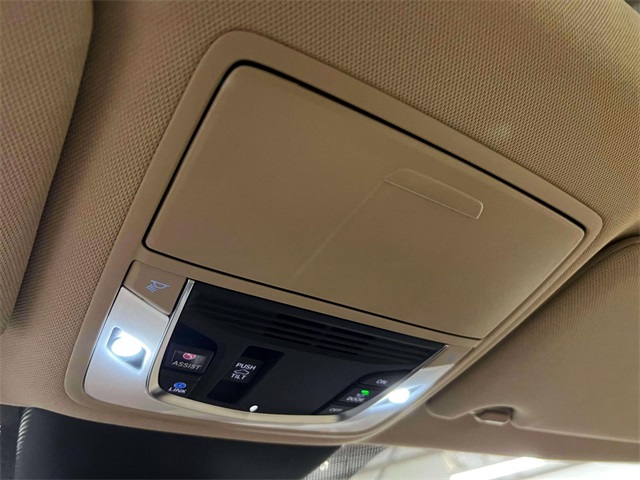 used 2025 Acura TLX car, priced at $38,387