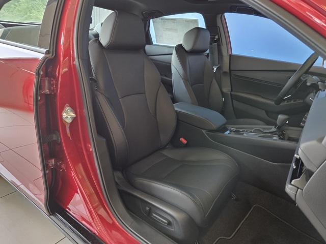 new 2025 Honda Accord Hybrid car, priced at $36,980