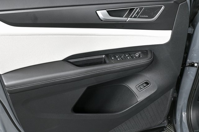 used 2024 Volkswagen Atlas Cross Sport car, priced at $41,500