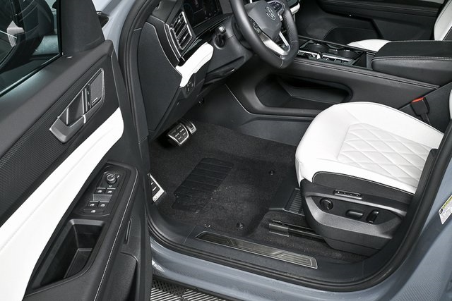 used 2024 Volkswagen Atlas Cross Sport car, priced at $41,500