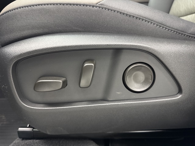 new 2026 Chevrolet Equinox car, priced at $33,015