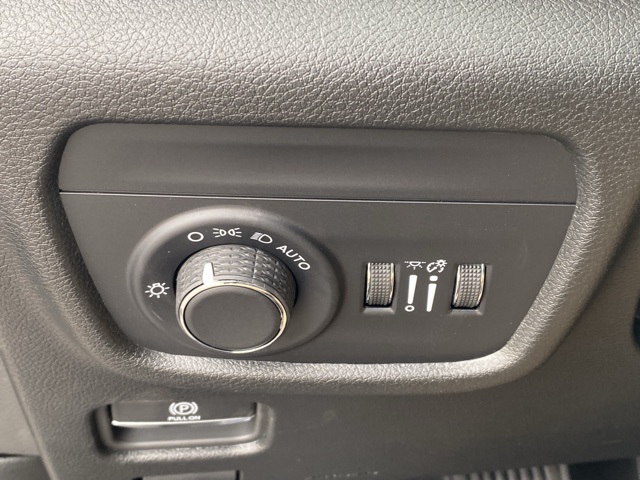 new 2025 Jeep Grand Cherokee L car, priced at $39,891