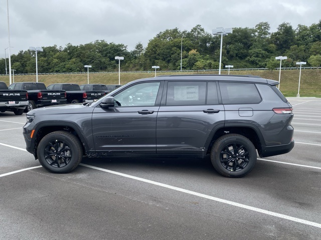 new 2025 Jeep Grand Cherokee L car, priced at $39,891