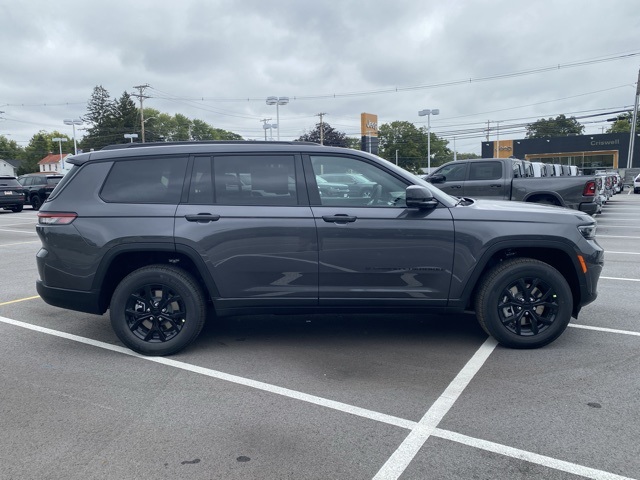 new 2025 Jeep Grand Cherokee L car, priced at $39,891