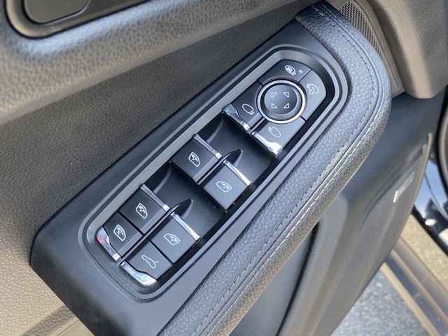 used 2021 Porsche Macan car, priced at $35,549