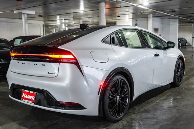 new 2026 Toyota Prius Plug-In Hybrid car, priced at $42,013