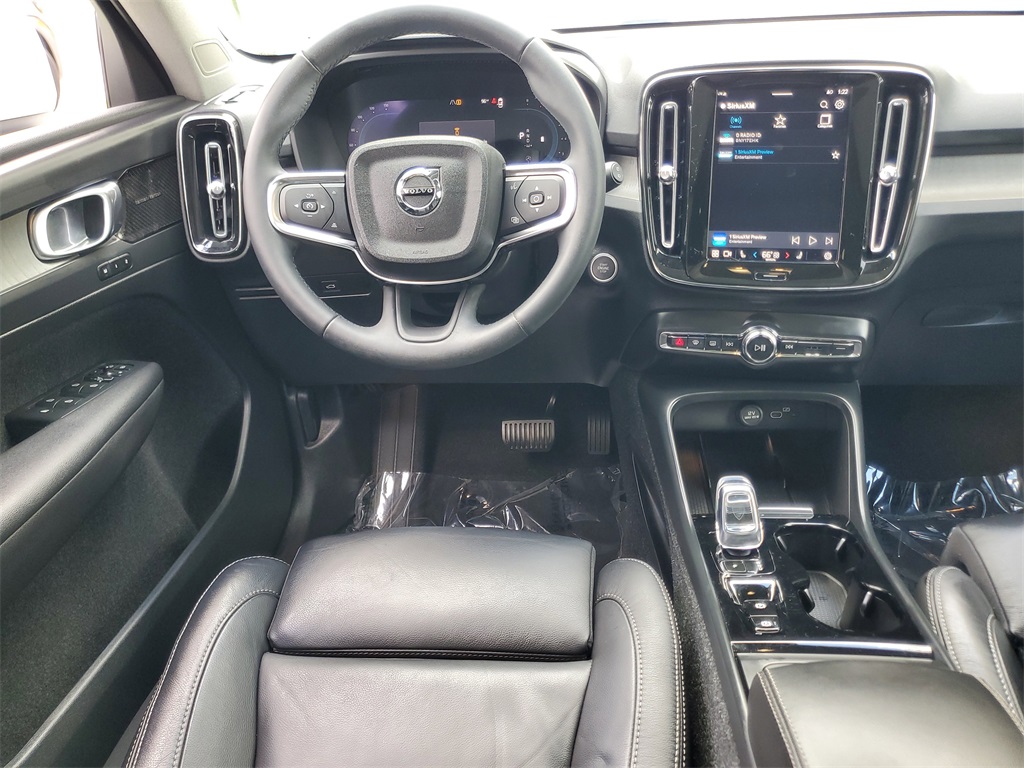 used 2023 Volvo XC40 car, priced at $29,994