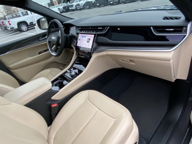 used 2022 Jeep Grand Cherokee car, priced at $28,987