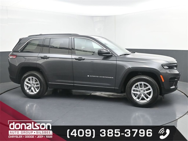 new 2025 Jeep Grand Cherokee car, priced at $38,999