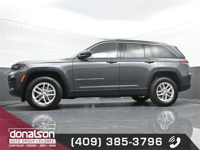 new 2025 Jeep Grand Cherokee car, priced at $38,999