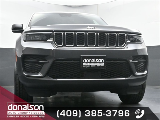 new 2025 Jeep Grand Cherokee car, priced at $38,999
