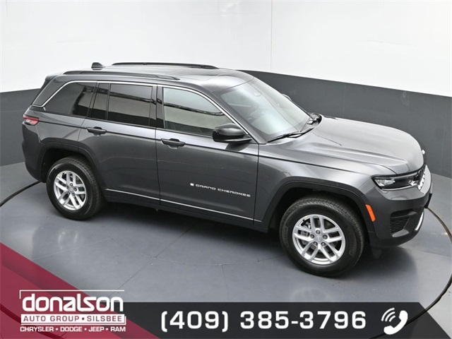 new 2025 Jeep Grand Cherokee car, priced at $38,999