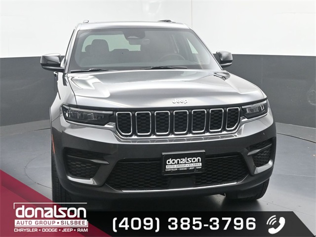 new 2025 Jeep Grand Cherokee car, priced at $38,999