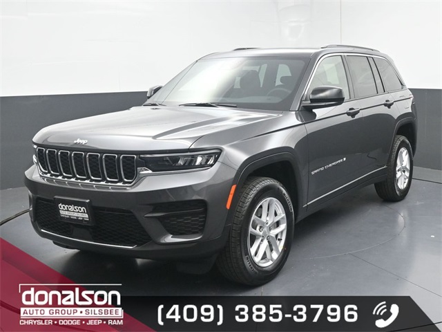 new 2025 Jeep Grand Cherokee car, priced at $38,999
