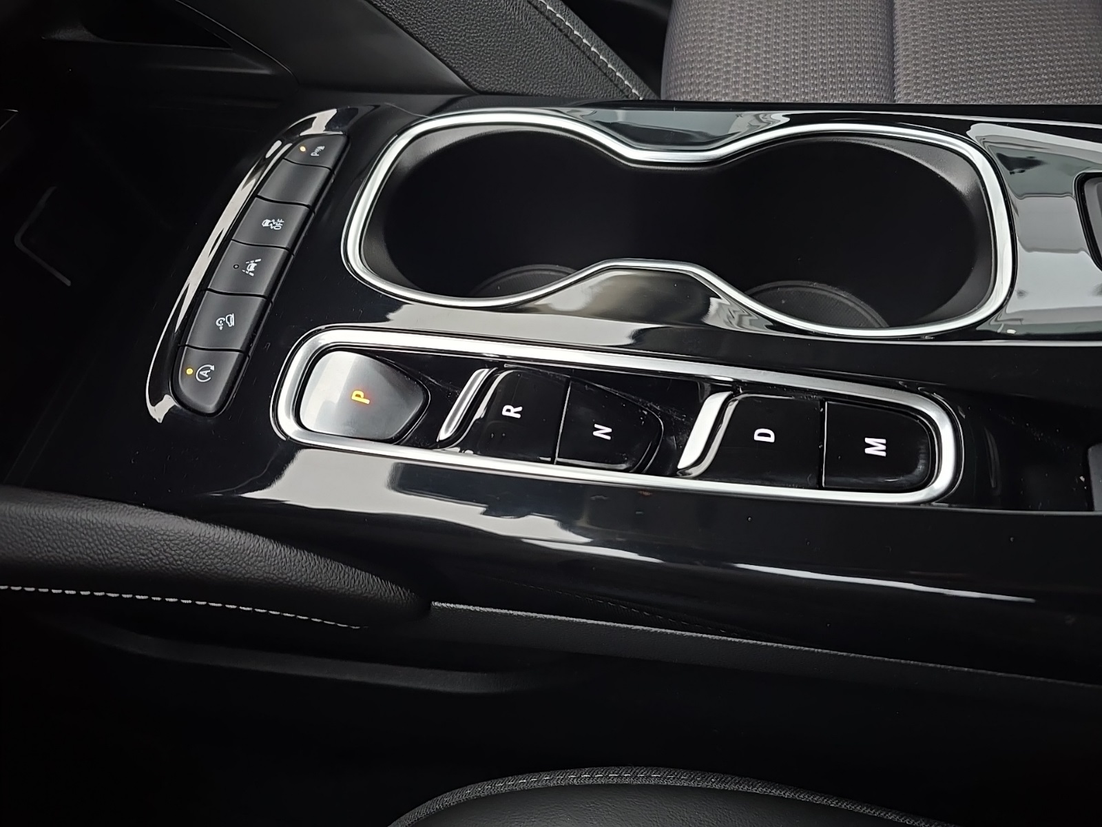 used 2023 Buick Envision car, priced at $28,000