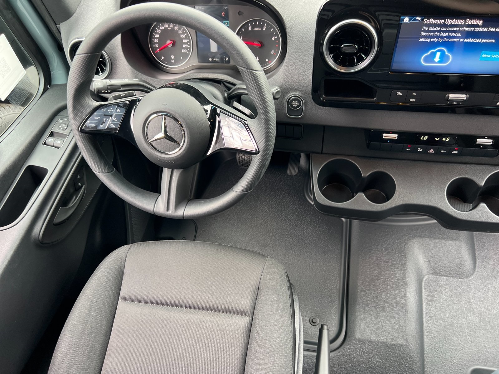 new 2025 Mercedes-Benz Sprinter 2500 car