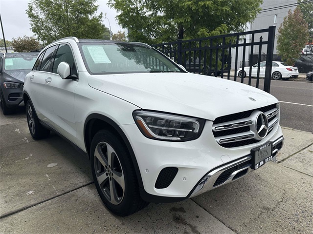 used 2022 Mercedes-Benz GLC car, priced at $38,991