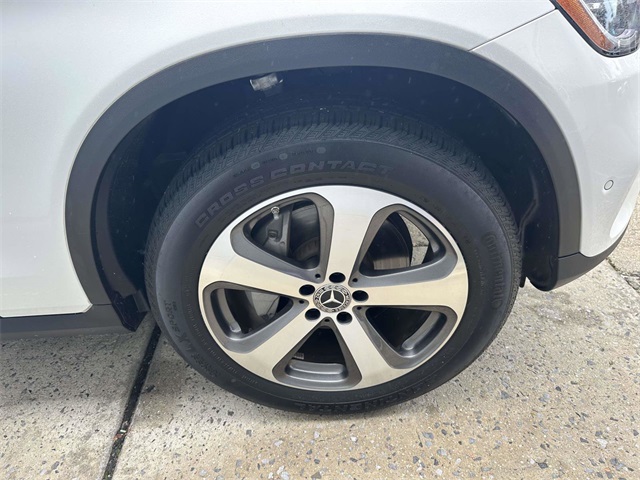 used 2022 Mercedes-Benz GLC car, priced at $38,991