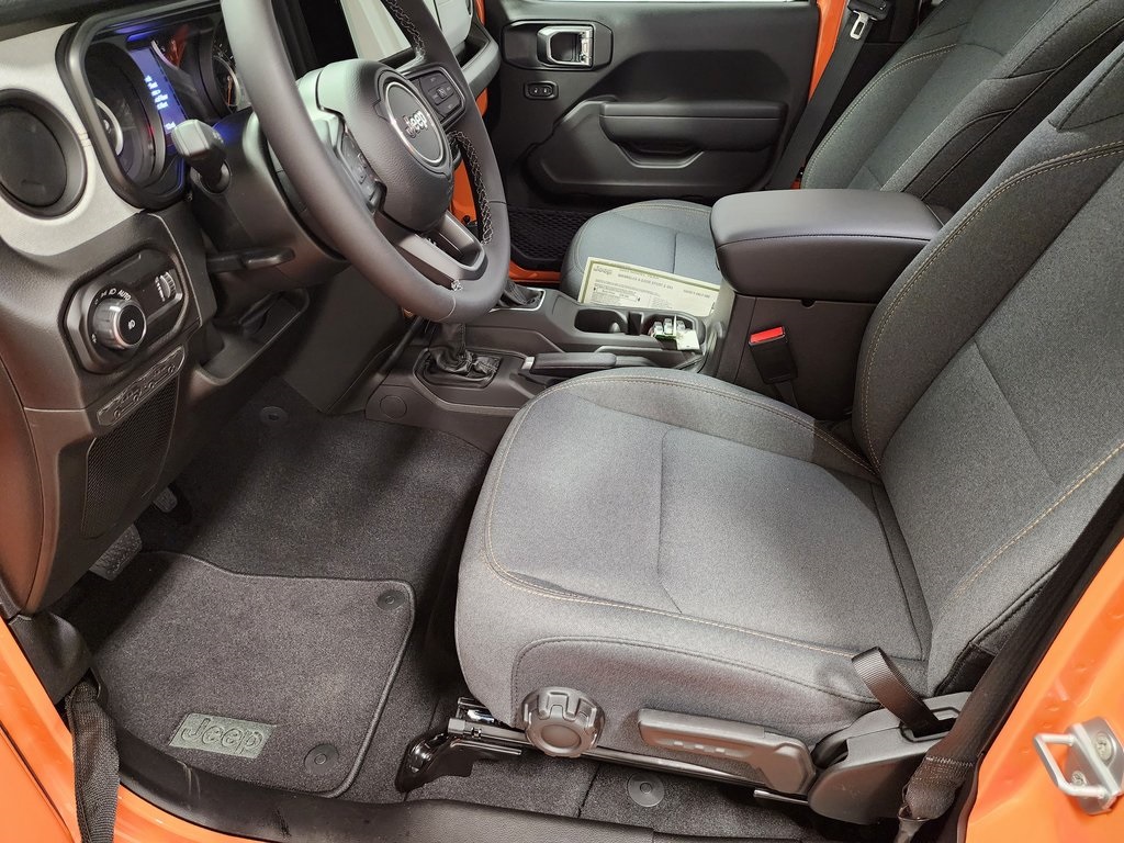 new 2025 Jeep Wrangler car, priced at $46,999
