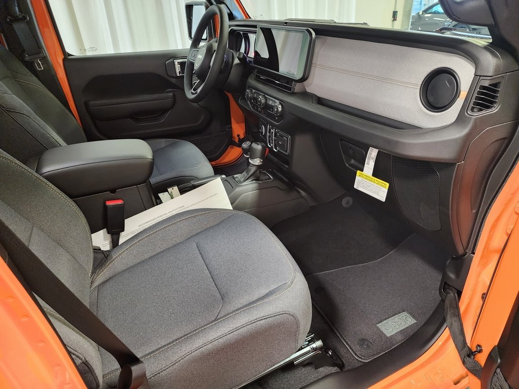 new 2025 Jeep Wrangler car, priced at $46,999