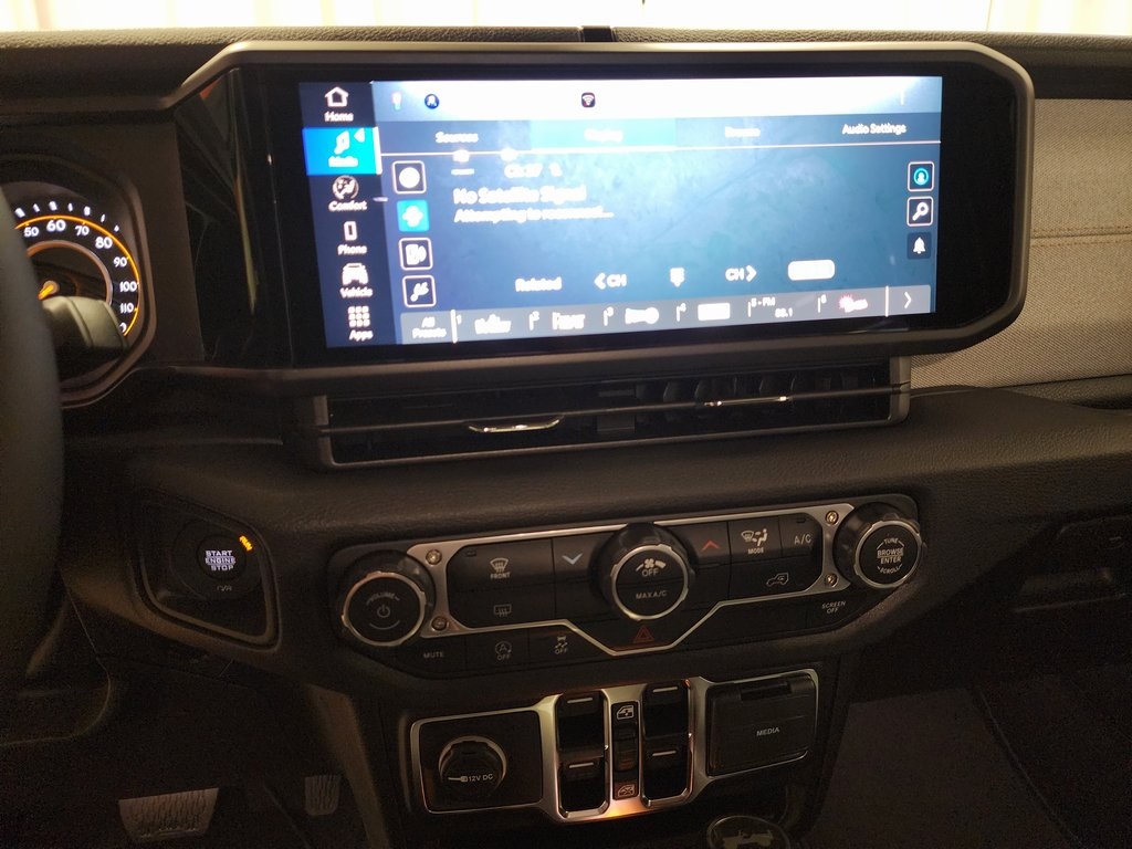 new 2025 Jeep Wrangler car, priced at $46,999