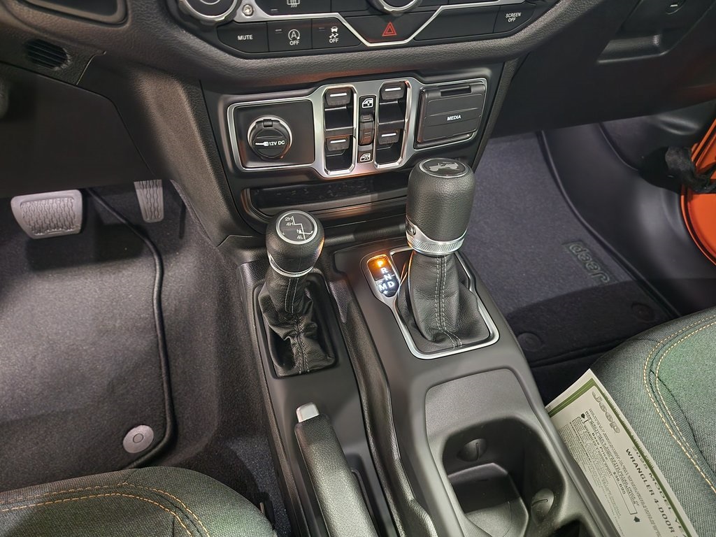 new 2025 Jeep Wrangler car, priced at $46,999