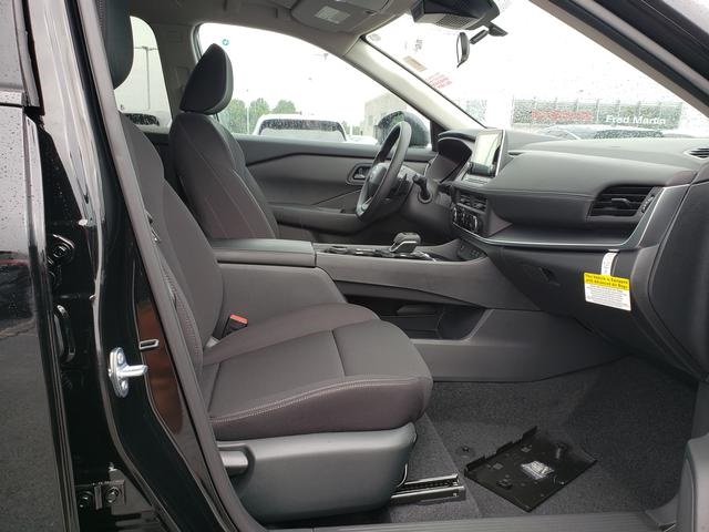 new 2025 Nissan Rogue car, priced at $29,671