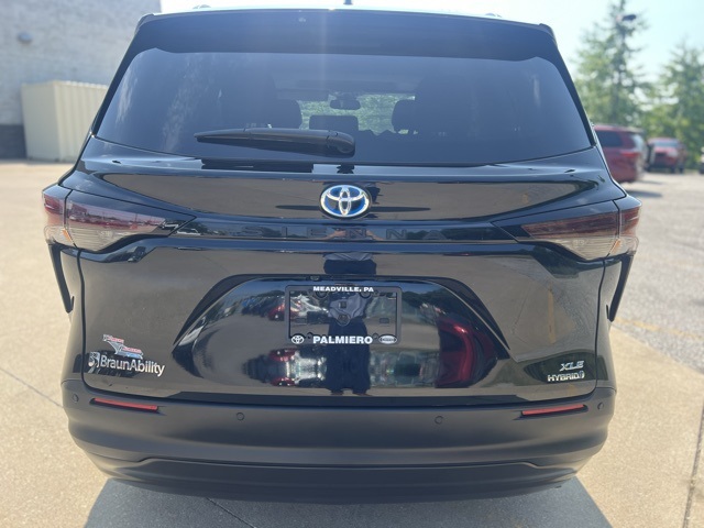used 2023 Toyota Sienna car, priced at $78,903