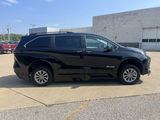 used 2023 Toyota Sienna car, priced at $78,903