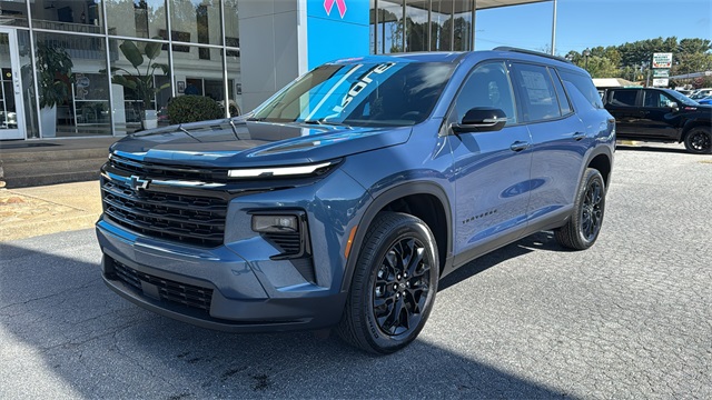 new 2026 Chevrolet Traverse car, priced at $45,405
