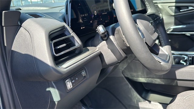 new 2026 Chevrolet Traverse car, priced at $45,405
