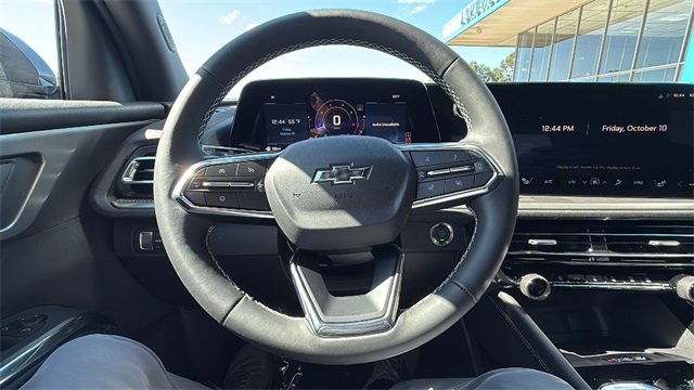 new 2026 Chevrolet Traverse car, priced at $45,405
