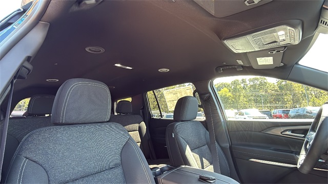 new 2026 Chevrolet Traverse car, priced at $45,405