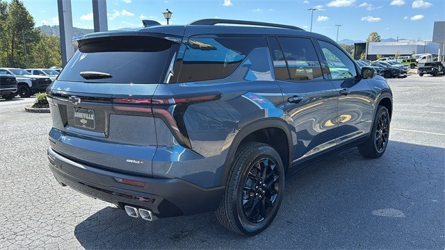 new 2026 Chevrolet Traverse car, priced at $45,405