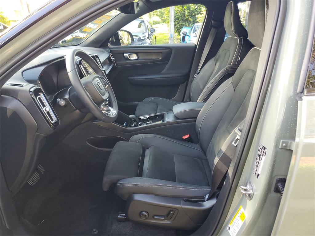 used 2023 Volvo XC40 Recharge Pure Electric car, priced at $28,998