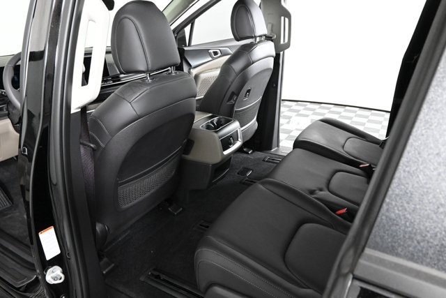 new 2026 Kia Carnival Hybrid car, priced at $44,255