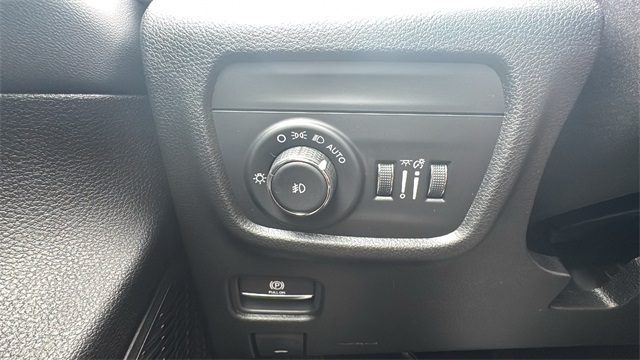 new 2025 Jeep Grand Cherokee L car, priced at $48,215