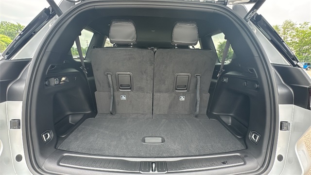 new 2025 Jeep Grand Cherokee L car, priced at $48,215
