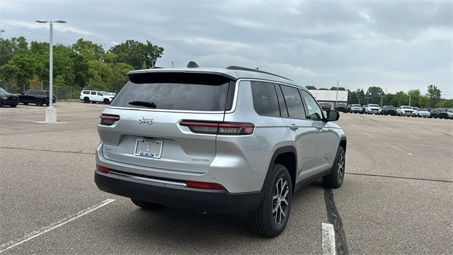 new 2025 Jeep Grand Cherokee L car, priced at $48,215