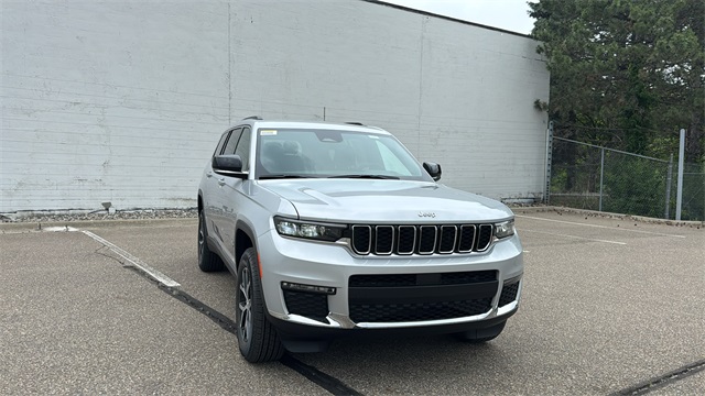 new 2025 Jeep Grand Cherokee L car, priced at $48,215
