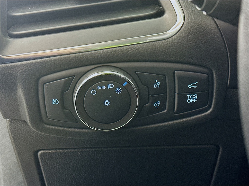 used 2019 Ford Edge car, priced at $16,860